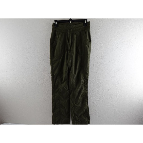 The North Face Pants Womens  Olive Green Pockets Hiking Camping Cut Off size s - Picture 1 of 12